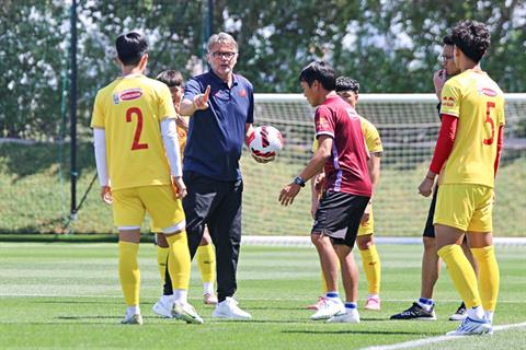 U23 Việt Nam trở lại luyện tập sau trận thua Iraq