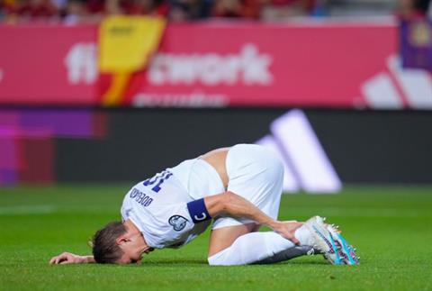 CĐV Arsenal nổi điên khi Rodri triệt hạ Odegaard