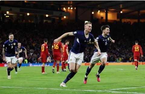 Ghi 4 bàn sau 2 trận, Scott McTominay giải thích lý do