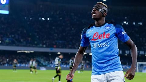 Victor Osimhen: 'Siêu anh hùng' Napoli... sinh ra từ bãi rác