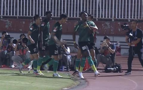 VIDEO: Victor Mansaray dứt điểm hiểm hóc làm tung lưới CLB Hà Nội