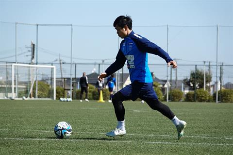 Công Phượng thừa nhận bị xếp đá trái sở trường ở Yokohama FC