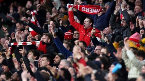 Arsenal thất vọng vì trận đấu với Chelsea bị thay đổi