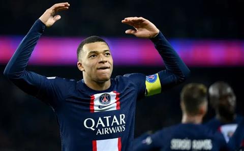 Mbappe lên tiếng về tương lai ở PSG