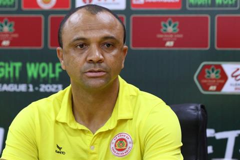 HLV CAHN nhắc tới VAR sau trận thua Hải Phòng FC