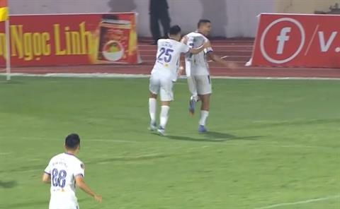 VIDEO: Lucao đánh đầu cận thành gỡ hòa cho CLB Hà Nội