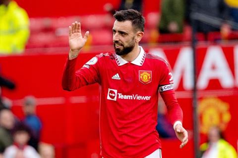 Bruno Fernandes thừa nhận nén đau ghi bàn cho MU 