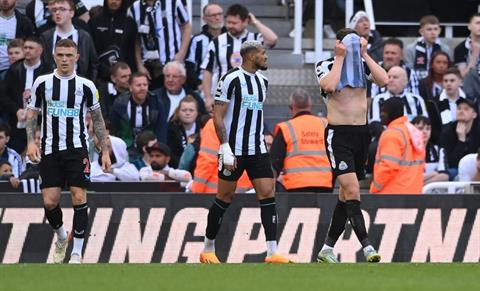 Newcastle là đội dễ bị mất top 4 hơn MU