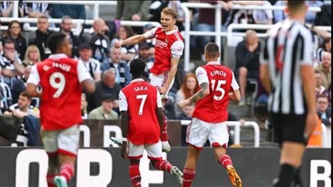Mikel Arteta đang giúp Arsenal đi đúng hướng