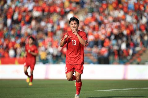 Sao trẻ của SLNA quay xe, đồng ý gia nhập Công an Hà Nội