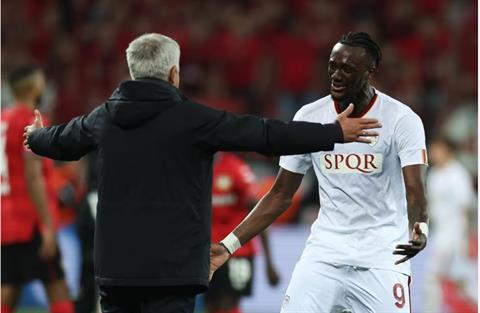 Jose Mourinho toàn thắng ở chung kết cúp châu Âu
