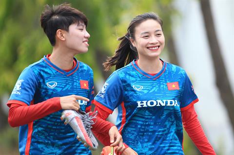 Tuyển nữ Việt Nam tập buổi đầu sau khi làm nên lịch sử tại SEA Games