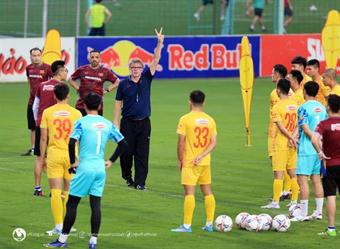 Quang Hải vắng mặt ở buổi tập đầu tiên của ĐT Việt Nam