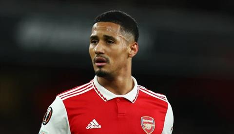 William Saliba từ chối MU để gia hạn với Arsenal