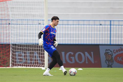 VIDEO: Đặng Văn Lâm cứu thua xuất thần cho ĐT Việt Nam