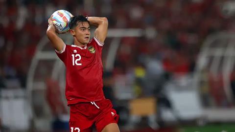 Argentina suýt thủng lưới từ cú ném biên của cầu thủ Indonesia