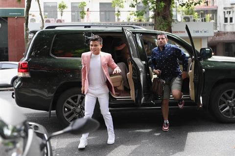 Sự cố trong buổi lễ ra mắt của Quang Hải