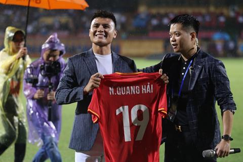 Quang Hải có hai số áo khi thi đấu cho CLB Công an Hà Nội