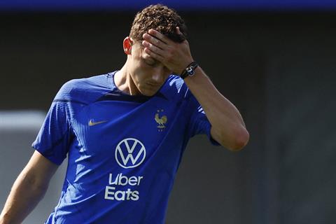 Liverpool tranh tuyển thủ Pháp với MU