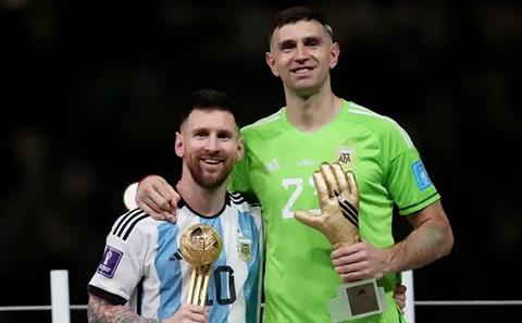 Emi Martinez: Không ai có thể sánh được với Messi trong tương lai