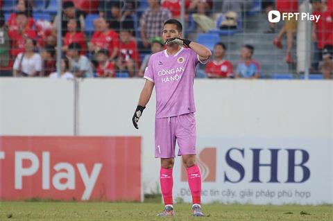 Thủ môn Filip Nguyễn nói gì khi bị so sánh với Đặng Văn Lâm?