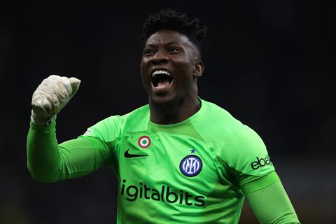 Thủ môn Onana đang ở rất gần MU 