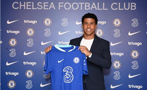 Barca nhắm đến thần đồng Andrey Santos của Chelsea