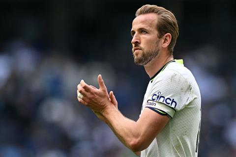 Tottenham ngăn Harry Kane tạm biệt đồng đội trước khi tới Bayern