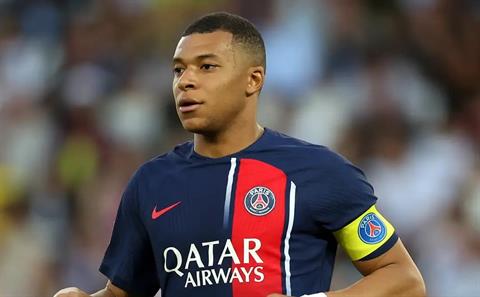 PSG liên tiếp ra đòn trừng phạt Mbappe
