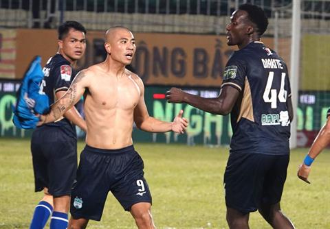 Minh Vương kiến tạo, chân sút ĐT Việt Nam ghi bàn cho CLB HAGL