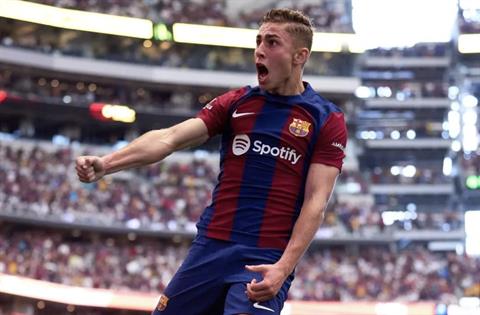 Barca trói chân thành công 'thần đồng' người Tây Ban Nha
