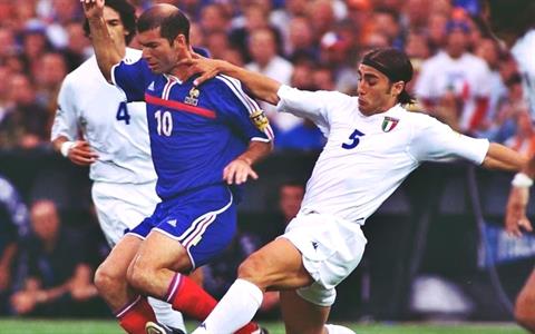 Fabio Cannavaro: “Thất bại vì bàn thắng vàng ở chung kết Euro 2000 là một vết sẹo”