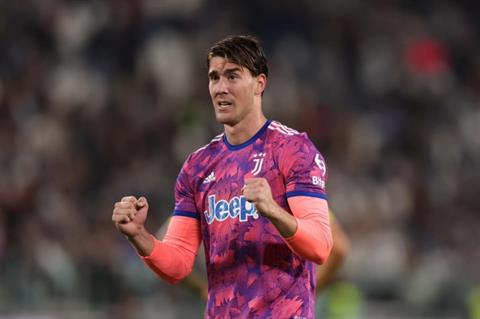 HLV Juventus lên tiếng về tương lai Dusan Vlahovic