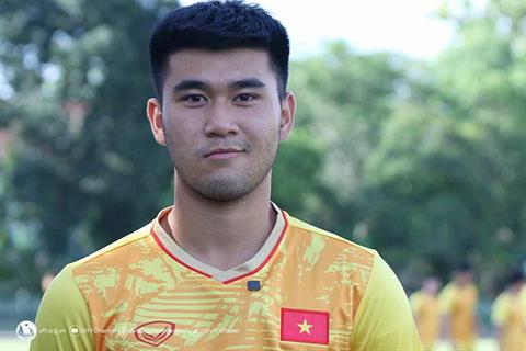 Tuyển thủ U23 Việt Nam bất tỉnh trên sân