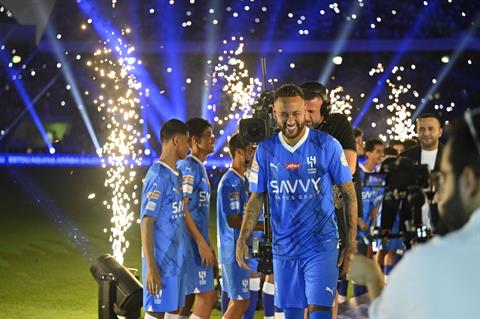 Neymar được chào đón như ông hoàng trong ngày ra mắt Al Hilal