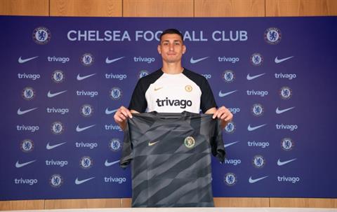 Chelsea chính thức ra mắt tân binh người Serbia 