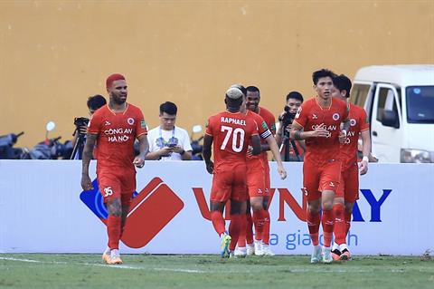 VIDEO: Ngoại binh tỏa sáng, CAHN phá lưới Đông Á Thanh Hóa