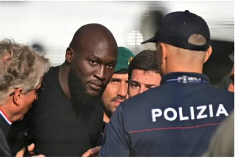 Jose Mourinho gọi, Romelu Lukaku gật