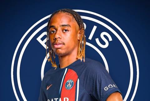 Xác nhận: PSG đánh bại Chelsea vụ sao Lyon