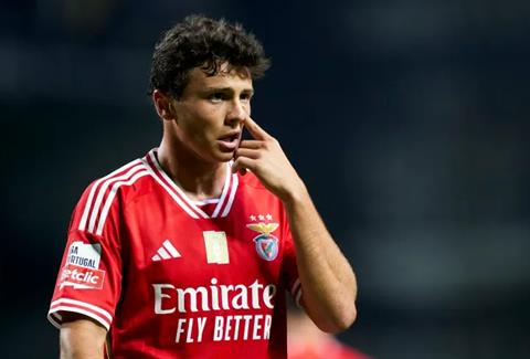 Điểm tin bóng đá sáng 1/12: MU tranh giành sao trẻ Benfica với PSG