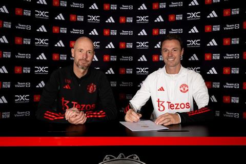 Jonny Evans ký hợp đồng 1 năm với MU