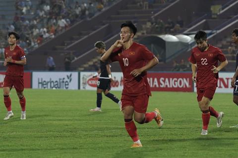 Thanh Nhàn 'nhận quà' sau chiến thắng đậm của U23 Việt Nam 