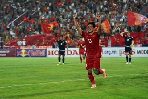 Hồ Văn Cường khoác áo U21 SLNA trước tin đồn gia nhập CA Hà Nội