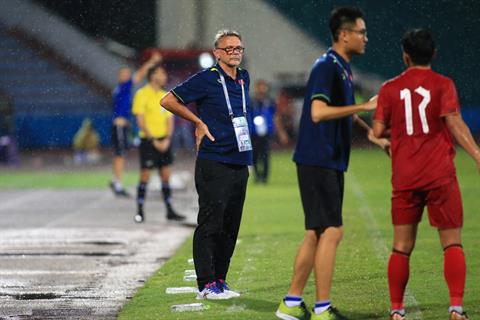 HLV Troussier: U23 Việt Nam chơi thiếu tập trung vì đã giành vé đi tiếp