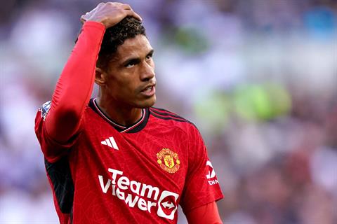 Điểm tin bóng đá tối ngày 9/11: Đã rõ tương lai của Raphael Varane ở MU