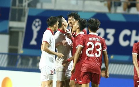 Indonesia khởi kiện cầu thủ U23 Việt Nam lên AFF