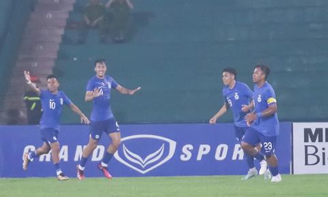 VIDEO: Hàng thủ U23 Việt Nam chơi hớ hênh giúp Singapore có bàn gỡ hòa 2-2 