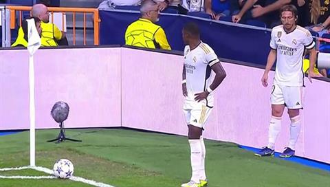 Real Madrid phát minh ra kỹ thuật đá phạt góc mới