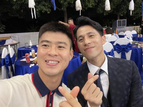 HLV Park và dàn tuyển thủ Việt Nam dự hôn lễ của Đình Trọng