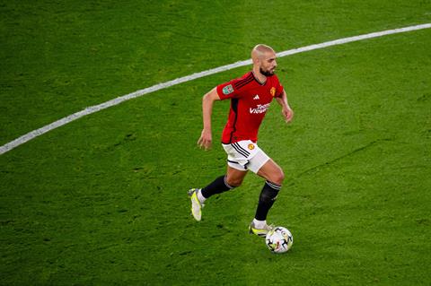 VIDEO: Amrabat: Tôi sẵn sàng làm thủ môn nếu ten Hag cần